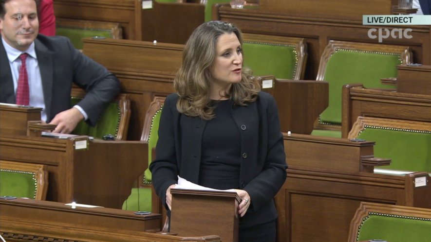 La ministre des Finances et vice-première ministre, Chrystia Freeland lors de la présentation de l’Énoncé économique d’automne le 30 novembre 2020. — Source : Capture d'écran CPAC