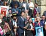 Le Premier ministre du Canada, Justin Trudeau, prononçant un discours sur les femmes autochtones disparues et assassinées devant le parlement à Ottawa, le 4 octobre 2016. &mdash; Delusion23 - Wikimedia Commons/CC BY-SA 4.0