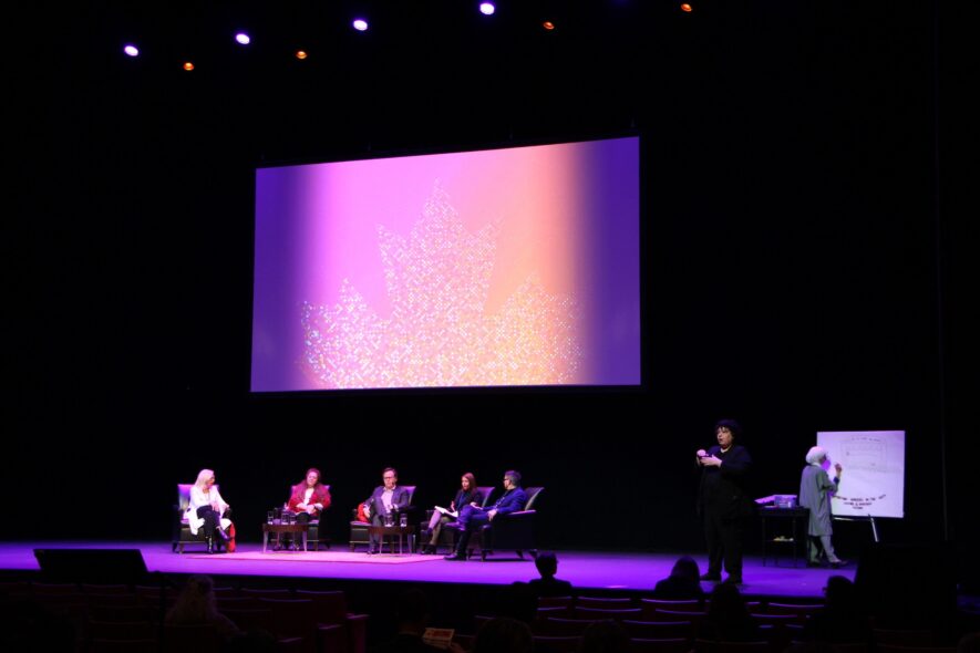 Le deuxième panel du Sommet a porté sur le soutien aux travailleurs du secteur des arts, de la culture et du patrimoine. — Photo : Ericka Muzzo – Francopresse