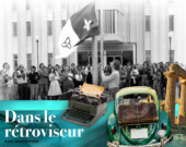 Moment historique en 1975  : Michel  Dupuis hisse le nouveau drapeau franco-ontarien à l’Université de Sudbury.  — Photo : Archives Le Voyageur