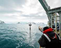 À bord du navire de patrouille extracôtier NCSM Margaret Brooke, il s’agit de la première mission scientifique entièrement canadienne.
 — PHOTO: Cpl Connor Bennett