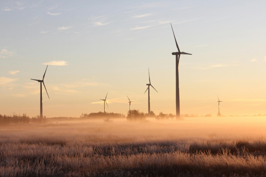 Les communautés autochtones détiennent, en totalité ou en copropriété, près de 20 % des infrastructures de production d’électricité canadiennes, tous systèmes confondus.  — Photo : Laura Penwell – Pexel