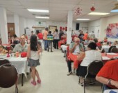 Le dîner de la Fête du Canada. — Photo : Courtoisie