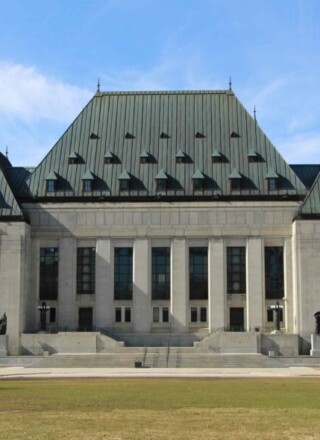 Le Parti conservateur du Canada introduira un projet de loi privé à la rentrée pour que le statut d'immigration ne puisse être utilisé pour alléger une peine d’amende ou de prison. — Éricka Muzzo – Francopresse