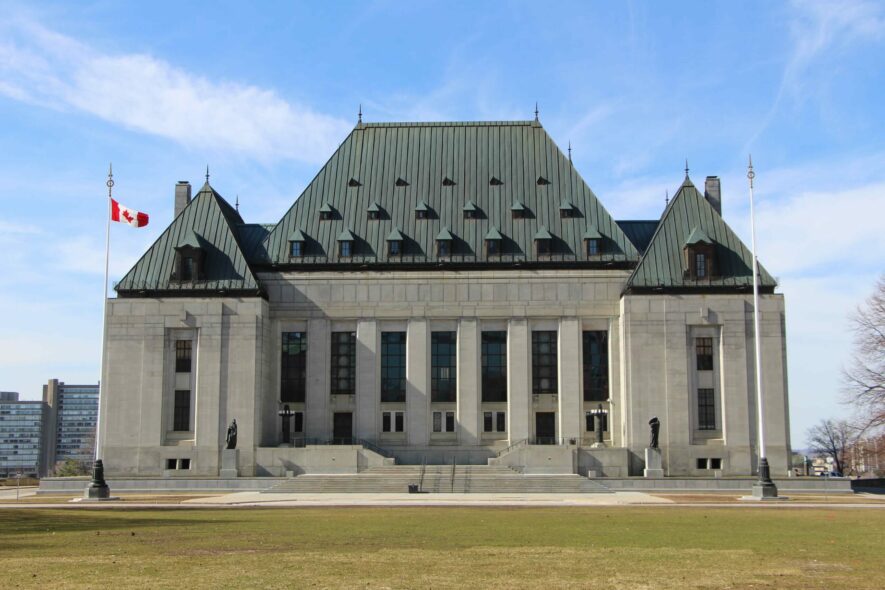 Le Parti conservateur du Canada introduira un projet de loi privé à la rentrée pour que le statut d'immigration ne puisse être utilisé pour alléger une peine d’amende ou de prison.  — Éricka Muzzo – Francopresse