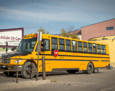 Le transport scolaire, une pièce essentielle de la rentrée dans les TNO.
 — Photo Cristiano Pereira