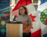 La ministre des Relations Couronne-Autochtones, Rebecca Alty, lors de la conférence de presse à Yellowknife, le 26 septembre.
 — Photo : Cristiano Pereira