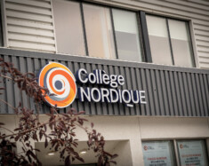 Le Collège Nordique francophone a vu son financement par le gouvernement fédéral chuter du tiers pour l’année scolaire en cours.  — Photo : Cristiano Pereira – L’Aquilon
