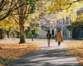 Les nouvelles données de Statistique Canada confirment une tendance déjà observée depuis plusieurs années dans le postsecondaire francophone à l’extérieur du Québec.  — Photo : Zhen Yao – Unsplash