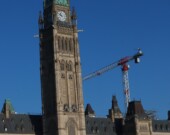 Le secrétariat du Conseil du Trésor, qui rédige les règlements en coordination avec Identités et cultures canadiennes (Patrimoine canadien), a expliqué que les règlements n’auront pas pour but de définir les parties de la loi. — Mélanie Tremblay – Francopresse