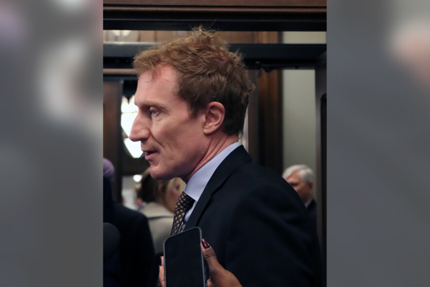 1201 remaniement 1 dec 25 marc miller cr marianne dépelteau francopresse