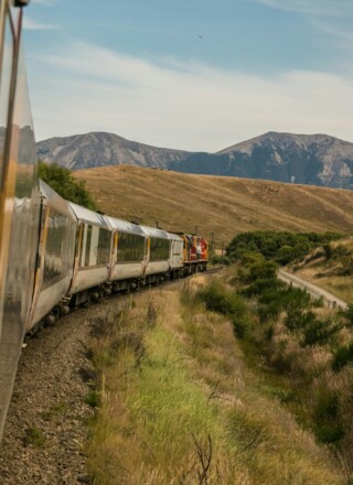 Les sanctions administratives pécuniaires du commissaire aux langues officielles devraient s’étendre à toutes les entités fédérales de transport et devraient être bien plus élevées que 50 000 $, ont plaidé la FCFA, Droits collectifs Québec et le Parti conservateur.  — josh-nezon-unsplash 