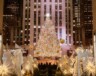 Le sapin du Rockefeller Center est illuminé de plus de 50 000 lumières multicolores cette année.  &mdash; Photo: Rockefeller Center