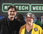 Zachary Fortin, gestionnaire de la branche éducative du Musée canadien pour les droits de la personne. Kelly Fournel, directrice générale de Tech Manitoba.  &mdash; Photo : Hugo Beaucamp