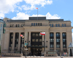 Sur les 105 sièges du Sénat, 7 sont actuellement vacants, dont quatre au Québec. Huit départs à la retraite sont prévus cette année, ce qui portera les sièges vacants à 15, si Mark Carney ne nomme personne dans les prochaines semaines.  &mdash; Photo : Inès Lombardo – Francopresse 