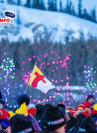La cérémonie d’ouverture des Jeux d’hiver de l’Arctique 2026 à Whitehorse, aux Yukon.  &mdash; Photo : Josh Schroeder – Jeux d'hiver de l'Arctique 2026