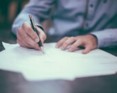 Il n’existe aucune réglementation régissant l’utilisation de l’intelligence artificielle dans la profession notariale en Colombie-Britannique. &mdash; Unsplash, Scott Graham