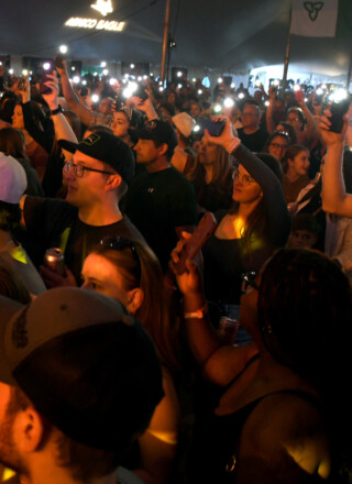 Presque 1000 personnes ont participé aux deux jours de fête de la Saint-Jean à Kapuskasing, qui se vante d’avoir la plus grosse Saint-Jean à l’extérieur du Québec. &mdash; Photo : Kevin Anderson – La Voix du Corridor