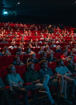 Pour la première fois, une délégation de sociétés de production francophones membres de l’APFC se rendra au Festival international du film de Toronto (TIFF).  &mdash; Photo : Krists Luhaers – Unsplash
