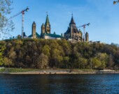 Le Bureau de la Directrice parlementaire du budget a défendu en comité sénatorial les estimations des couts liés à la Loi sur l’usage du français au sein des entreprises privées de compétence fédérale.  &mdash; Photo : Andre Alexander – Unsplash