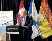 Le ministre des Pêches de l’Île-du-Prince-Édouard, Ernie Hudson, lors du point de presse du 15 octobre à Moncton, où il a souligné l’importance de diversifier les marchés d’exportation des produits de la mer insulaires.  &mdash; Photo : Eric Bergeron