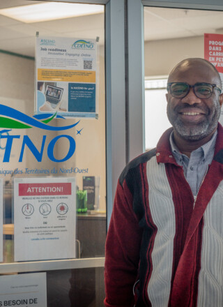 François Afane, directeur général du CDÉTNO, alerte sur les risques économiques pour les TNO si les permis de travail des employés étrangers ne sont pas prolongés. &mdash; Photo Cristiano Pereira