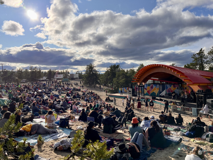 La troisième vague d'artistes se produisant à Folk On The Rocks 2026 sera annoncée le 15 mai prochain. &mdash; Photo Cécile Antoine-Meyzonnade