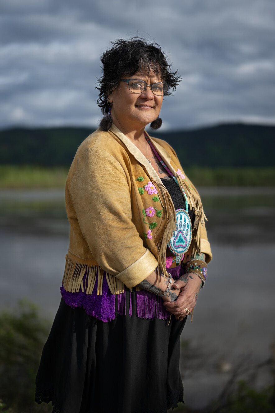 Dawna Hope, cheffe de la Première Nation Na-Cho Nyäk Dun reste sceptique quant à la portée limitée du rapport de l’IRB qui ne pointe pas directement la responsabilité du gouvernement du Yukon dans l’accident de la mine Eagle Gold. 
 — Photo Andrew Serack & FNNND