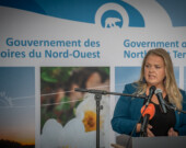 En conférence de presse, la ministre Caitlin Cleveland explique que l’investissement de 14 M$ est une mesure transitoire en attendant une solution fédérale.
 — Photo Cristiano Pereira