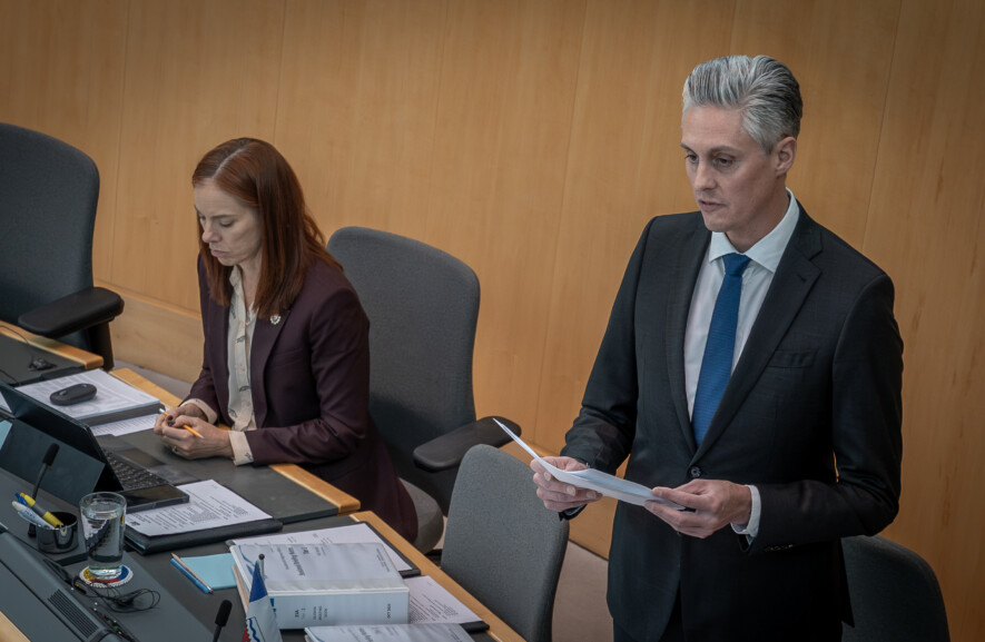R.J. Simpson et Caroline Wawzonek ont salué plusieurs mesures du budget fédéral tout en soulignant certaines zones d’incertitude, notamment sur les projets d’infrastructure et le financement des programmes sociaux. — Photo Cristiano Pereira