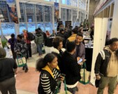 Le 30ᵉ Café emploi, organisé par le Cdétno, a eu lieu à Yellowknife, au bâtiment Greenstone.  — Photo Élodie Roy