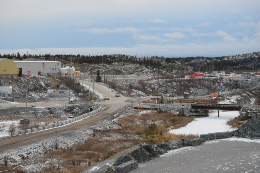 Une partie de la mine Giant, en hauteur, qui devrait disparaitre dans les années à venir.  — Photo Élodie Roy