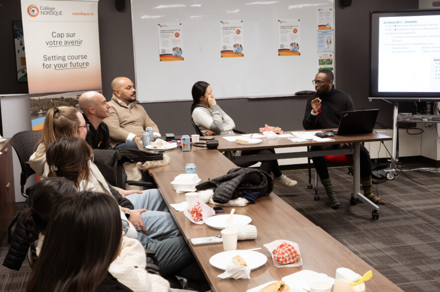 Les participantes et participants à la soirée de lancement du programme de jumelage au Collège nordique  — Courtoisie