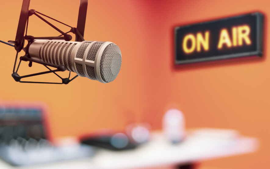 Le régulateur fédéral a officiellement révoqué la licence de CKHR, la radio communautaire de Hay River, après des années de déclin suivant un incendie qui avait gravement endommagé ses installations.  &mdash; iStock