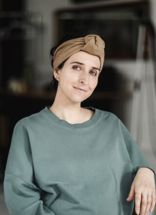 Clémence Dumas-Côté a mené des ateliers de poésie auprès d’élèves, de tout-petits et d’adultes du 62e parallèle. &mdash; Courtoisie Katya Konioukhova