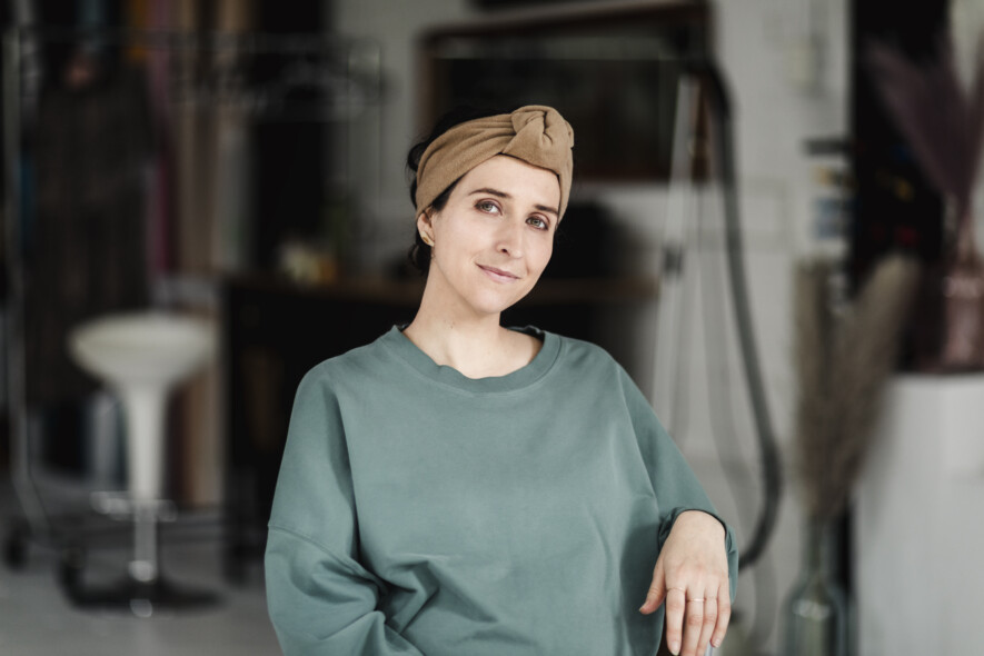 Clémence Dumas-Côté a mené des ateliers de poésie auprès d’élèves, de tout-petits et d’adultes du 62e parallèle. &mdash; Courtoisie Katya Konioukhova