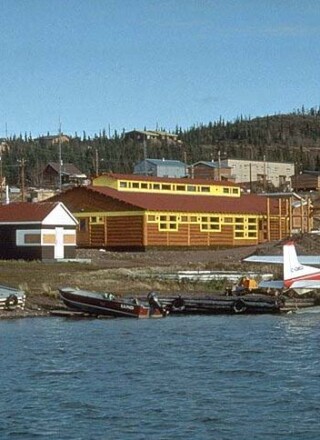 La firme KPMG faisait les états financiers des compagnies appartenant à Lutsel K’e et de celles appartenant à leur ancien directeur général, Ron Barlas. &mdash; Courtoisie Bureau des statistiques des TNO