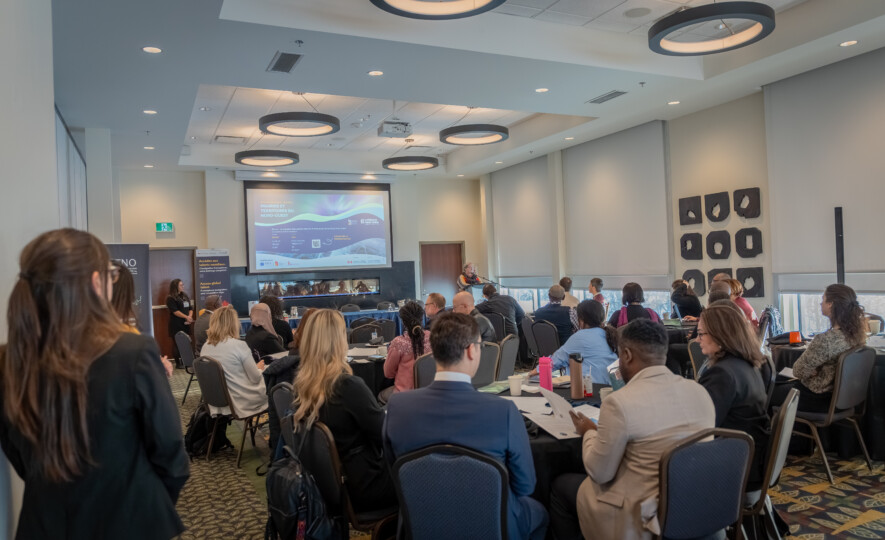 Le Forum régional des RIF a rassemblé plus de 50 participantes et participants à Yellowknife pour discuter des enjeux de l’immigration francophone dans l’Ouest et le Nord.  &mdash; Photo Cristiano Pereira
