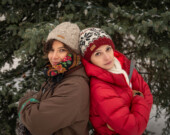 Les deux conteuses des TNO, bien connues de la communauté ténoise, Shé et Jo, alias Aïda Nciri et Marjolaine Chevet. &mdash; Courtoisie Marion Perrin