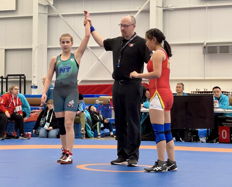Tessa Logan Nendsa, 15 ans, a remporté son premier match le 9 mars 2026 face à une athlète du Nunavut. &mdash; Photo Nelly Guidici