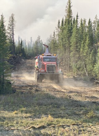 Le GTNO relance son programme de contributions pour aider les collectivités à mieux se préparer aux feux de forêt, que ce soit par la formation, la planification ou des travaux de gestion des combustibles. &mdash; Courtoisie