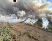 Selon le GTNO, la sécheresse persistante peut rendre les feux plus profonds, plus chauds et plus difficiles à maîtriser, même si la neige encore présente pourrait retarder le début de la saison. 
 &mdash; (courtoisie GTNO)