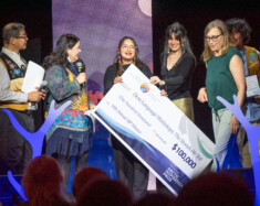 Le projet d’ateliers linguistiques en langue dénée a remporté 100 000 $. &mdash; Photo Nelly Guidici