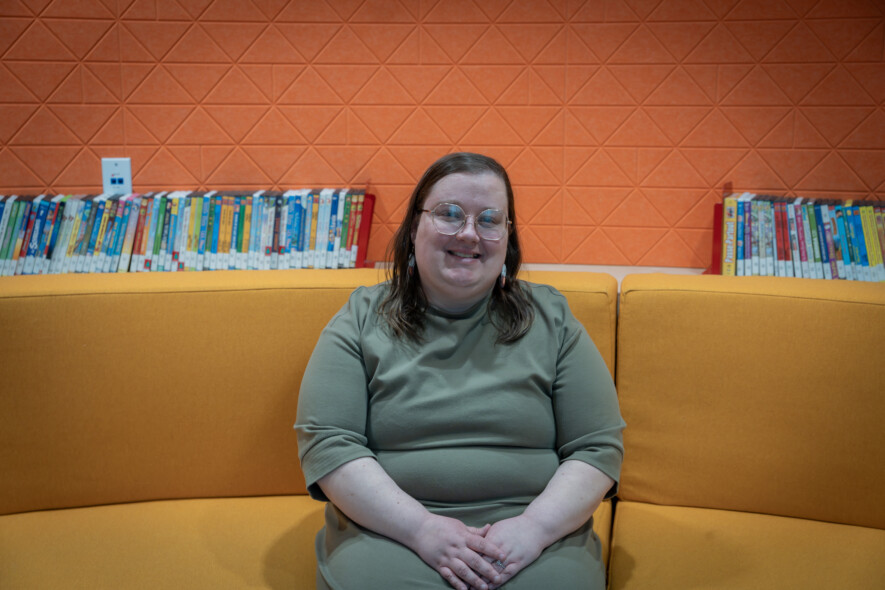 Gabrielle Samson, enseignante de 4e et 5e année à l’École Įtłʼǫ̀, a été nommée « Leader de l’année en éducation française » par Canadian Parents for French.  &mdash; Photo Cristiano Pereira