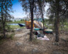 Le retour des campements à Yellowknife ravive les tensions entre la Ville et le GTNO, alors que la municipalité veut resserrer les règles sur ses terrains et que le principal campement visible se trouve sur des terres domaniales. &mdash; Photo Cristiano Pereira