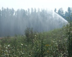 L’ordre d’évacuation en vigueur à Fort Simpson depuis la fin du mois dernier, a été rétrogradé le 18 juillet en alerte d’évacuation. &mdash; (Courtoisie page Facebook NWT Fire/Feux TNO)