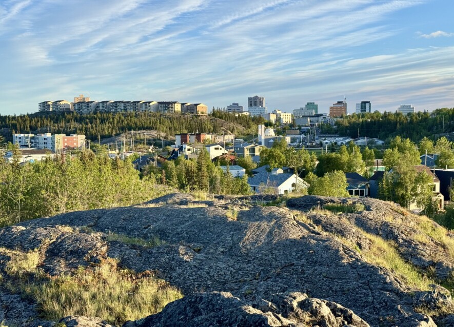 La nouvelle Loi C-26 qui permet au gouvernement de financer la construction de logements au Canada à hauteur de 1,7 milliards $ a été accueillie de manière mitigée dans les TNO. &mdash; Photo Nelly Guidici