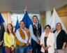 De gauche à droite : le premier ministre des TNO, R.J. Simpson, la ministre Caroline Wawzonek, puis les chefs Ernest Betsina, Jackson Lafferty, Doreen Arrowmaker, Adeline Football et Bertha Rabesca Zoe, réunis à l’occasion de l’annonce du corridor proposé pour le Corridor économique et de sécurité de l’Arctique. &mdash; Courtoisie