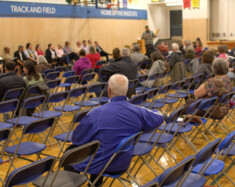 21 candidat.e.s à l’élection municipale du 19 octobre sont allé.e.s à la rencontre des votant.e.s de Yellowknife, afin de proposer leurs projets et leurs idées s’ils sont élus en tant que conseillers municipaux. &mdash; Aline Essombe