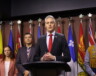 Plusieurs membres des autorités autochtones ont discuté avec le premier ministre des TNO R.J Simpson du Corridor de sécurité économique de l’Arctique, le 6 octobre à Ottawa. &mdash; Photo Inès Lombardo